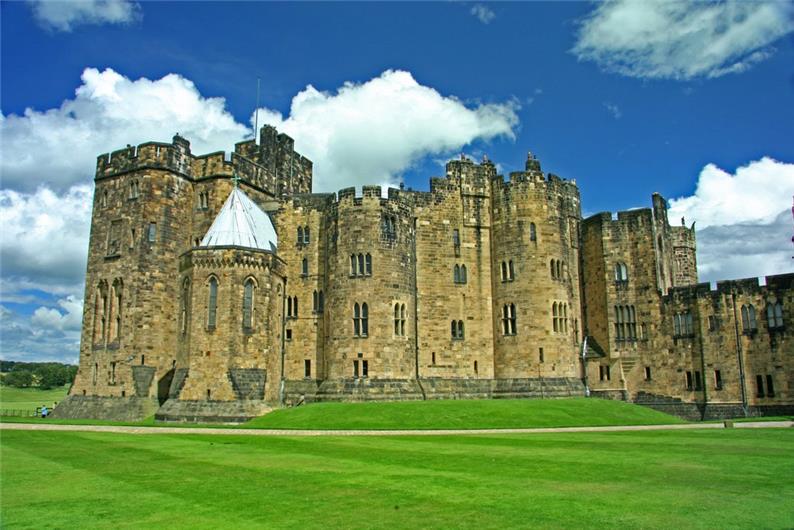 Alnwick Area Guide UK Houser