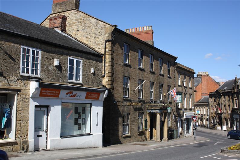 Crewkerne Area Guide UK Houser