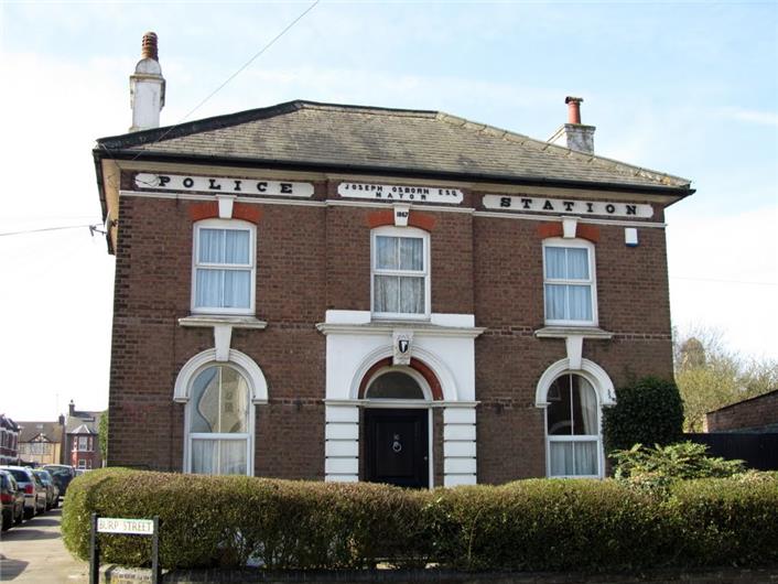 Dunstable Area Guide UK Houser