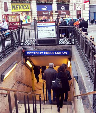 Piccadilly Circus