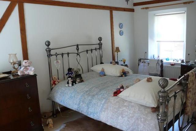  Image of 2 Bedroom Cottage  For Sale at Old Kilmore Road, Moira BT67