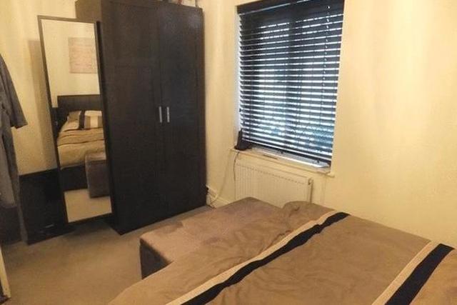  Image of 2 Bedroom Flat  For Sale at Alexandra Road, Warlingham CR6