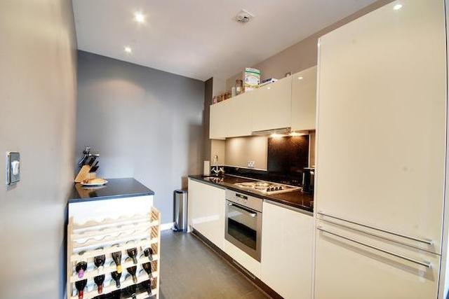  Image of 1 Bedroom Flat  To Rent at Wallis House, Great West Road, Brentford TW8
