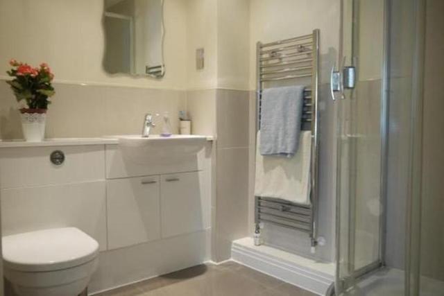  Image of 2 Bedroom Flat  To Rent at Heacham Avenue, Ickenham UB10