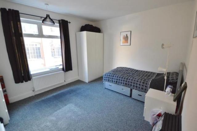  Image of 2 Bedroom Terraced  To Rent at Healey Street, Wigston LE18