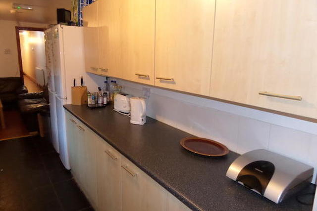  Image of 6 Bedroom Terraced  To Rent at Alton Road, Selly Oak, Birmingham, Westmidlands B29