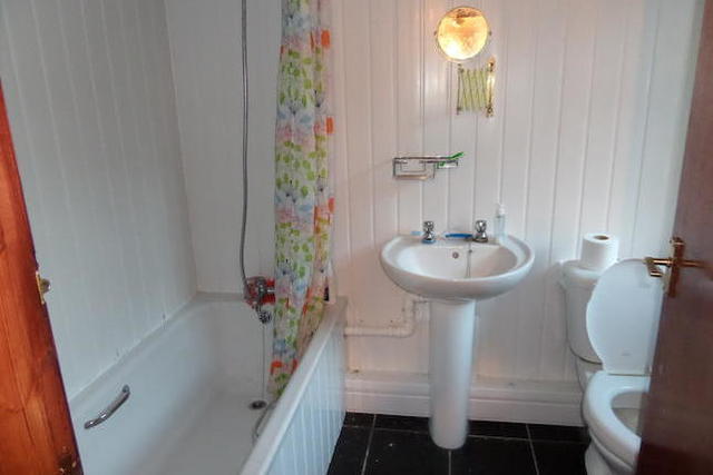  Image of 6 Bedroom Terraced  To Rent at Alton Road, Selly Oak, Birmingham, Westmidlands B29