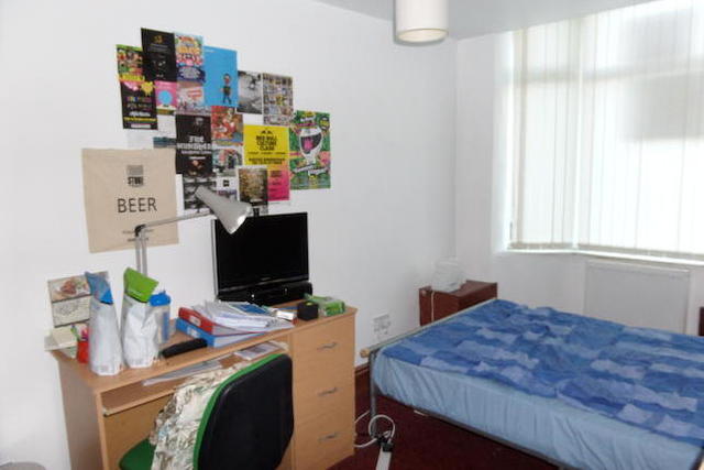  Image of 6 Bedroom Terraced  To Rent at Alton Road, Selly Oak, Birmingham, Westmidlands B29