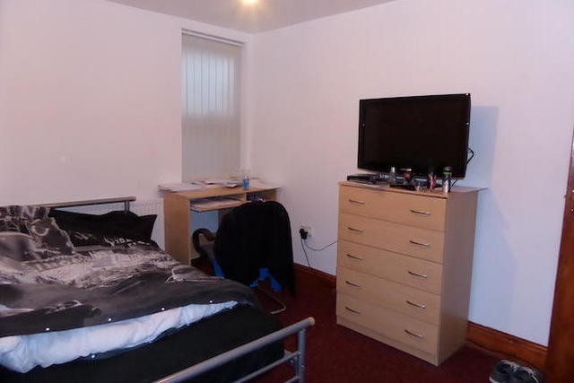  Image of 6 Bedroom Terraced  To Rent at Alton Road, Selly Oak, Birmingham, Westmidlands B29