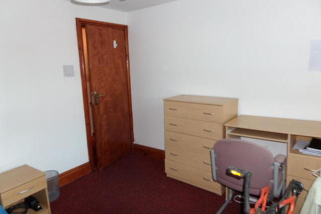  Image of 6 Bedroom Terraced  To Rent at Alton Road, Selly Oak, Birmingham, Westmidlands B29
