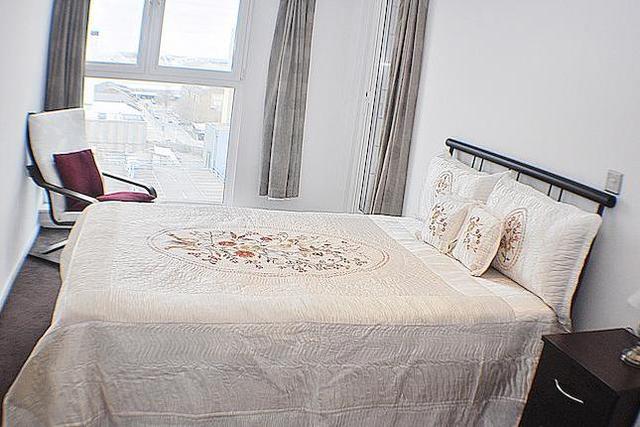  Image of 2 Bedroom Flat  To Rent at 18 Western Gate, Victoria Dock, London E16
