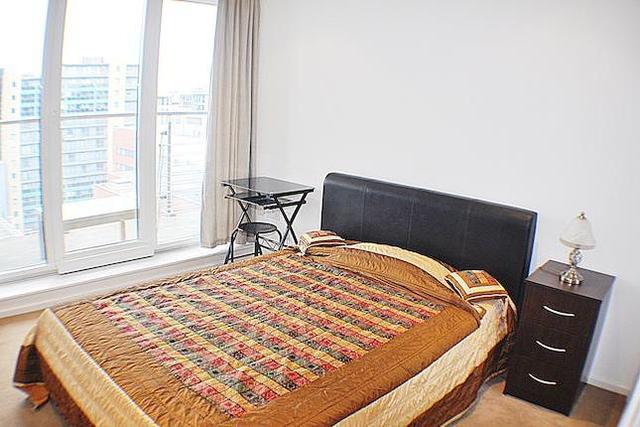  Image of 2 Bedroom Flat  To Rent at 18 Western Gate, Victoria Dock, London E16