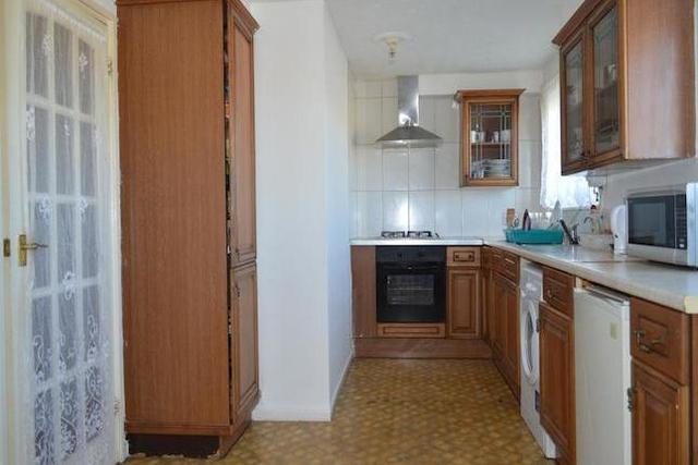  Image of 3 Bedroom Flat  For Sale at Given Wilson Walk, London E13