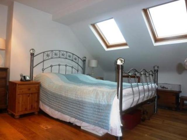  Image of 4 Bedroom Property  To Rent at Connaught Road, Ealing W13
