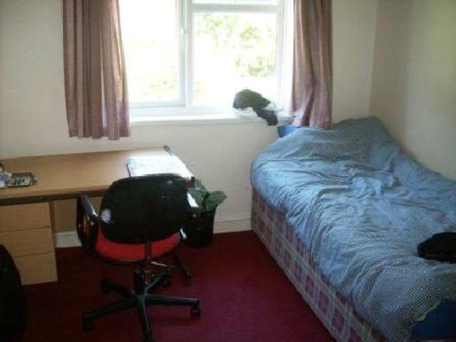  Image of 3 Bedroom   To Rent at Roman Way, Edgbaston, West Midlands B15