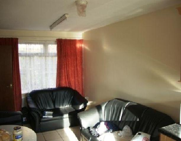  Image of 5 Bedroom   To Rent at Roman Way, Edgbaston, West Midlands B15