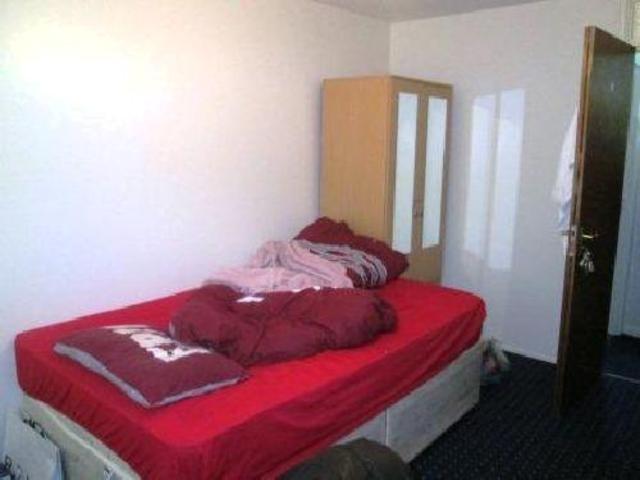  Image of 5 Bedroom   To Rent at Roman Way, Edgbaston, West Midlands B15