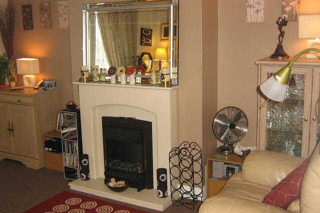  Image of 2 Bedroom   To Rent at Elmcroft Close, Feltham TW14