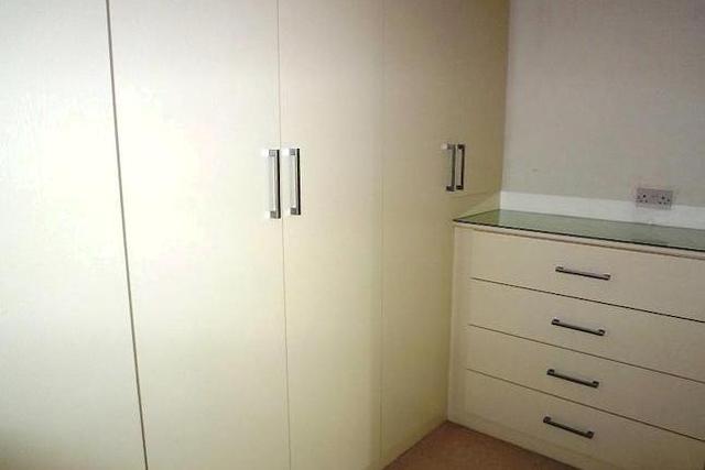  Image of 1 Bedroom Flat  To Rent at Vine Court Road, Sevenoaks TN13