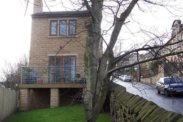  Image of 3 Bedroom   To Rent at Hanson Lane, Lockwood, Huddersfield HD1