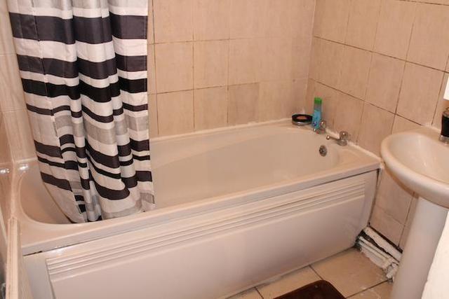  Image of 1 Bedroom Flat  For Sale at Alfreds Gardens, Barking IG11