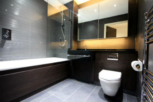  Image of 2 Bedroom Flat  To Rent at Devan Grove, Hackney N4