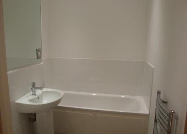  Image of 2 Bedroom Flat  To Rent at Aprt 1, Dain Court, Bristol Road, Birmingham B29