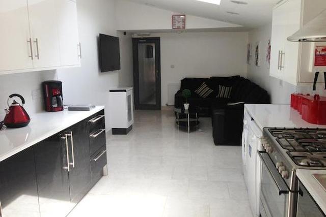  Image of 6 Bedroom Property  To Rent at 28 Exeter Road, Selly Oak, Birmingham B29