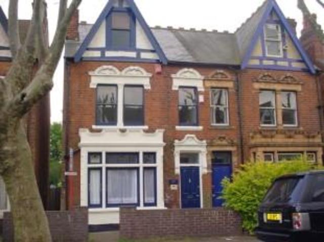  Image of 6 Bedroom   To Rent at Hallewell Road, Edgbaston, Birmingham B16