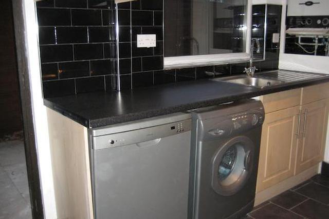  Image of 7 Bedroom Property  To Rent at 1228 Pershore Road, Birmingham B30