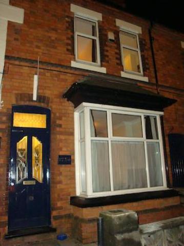  Image of 1 Bedroom Room  To Rent at 1230 Pershore Road, Room 3, Birmingham B30