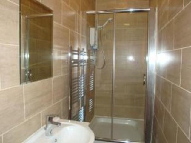  Image of 1 Bedroom Room  To Rent at House Share: Salisbury Road, Moseley, Birmingham B13