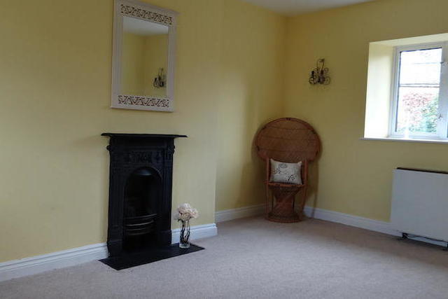  Image of 2 Bedroom End Of Terrace  To Rent at Pound Lane, Little Rissington GL54