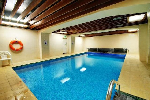  Image of 2 Bedroom Flat  To Rent at The Grange, The Knoll, Ealing W13