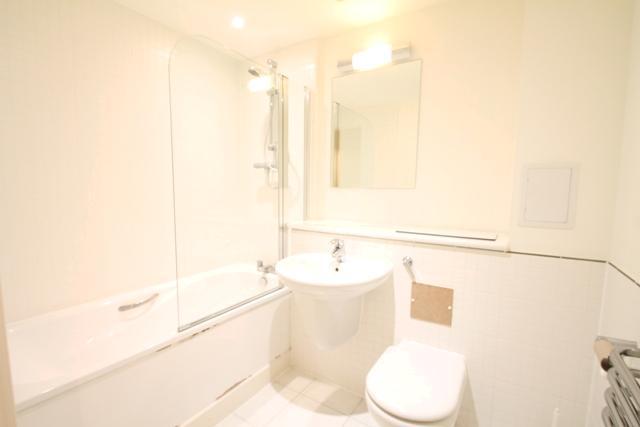  Image of 2 Bedroom Flat  To Rent at Wapping Lane, Wapping E1W
