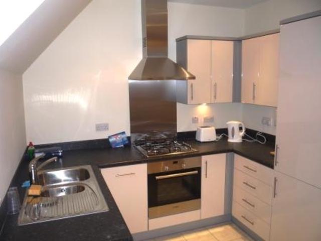  Image of 2 Bedroom Flat  To Rent at Academy Place, Isleworth TW7