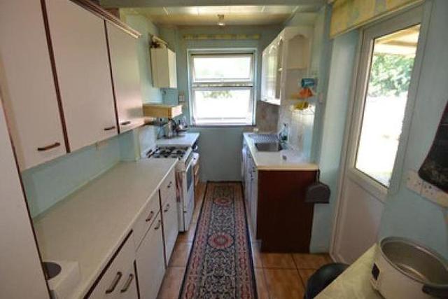  Image of 3 Bedroom   For Sale at Brockenhurst Avenue, Worcester Park KT4