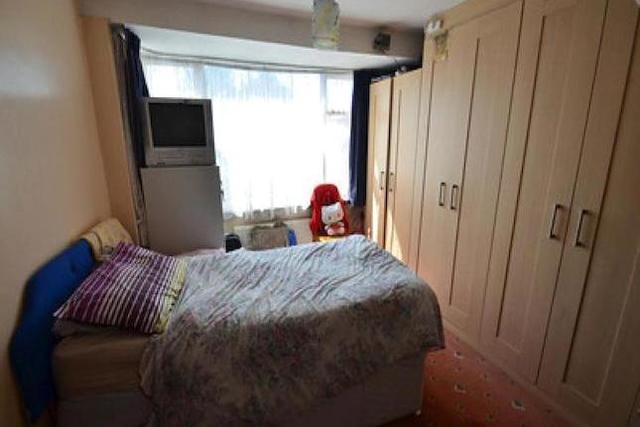  Image of 3 Bedroom   For Sale at Brockenhurst Avenue, Worcester Park KT4