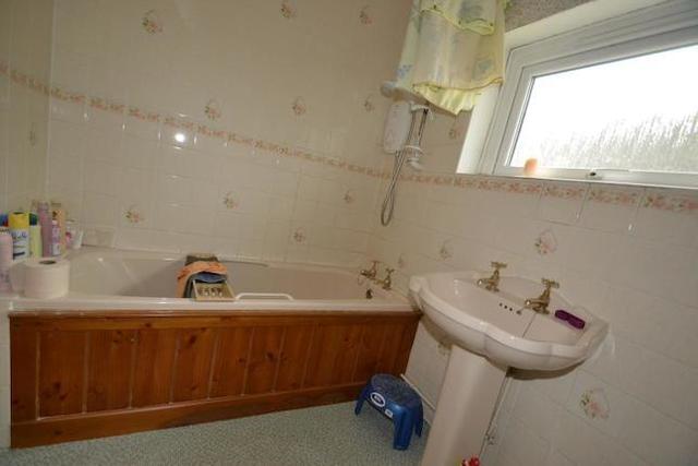  Image of Semi-Detached  For Sale at Banbury Road, Woodstock, OX20