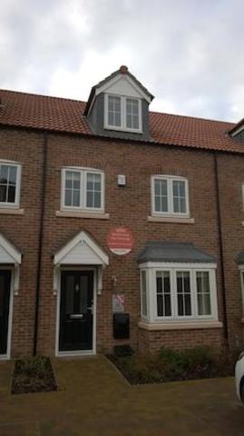  Image of 3 Bedroom Town House  To Rent at Priory Close, Nafferton YO25