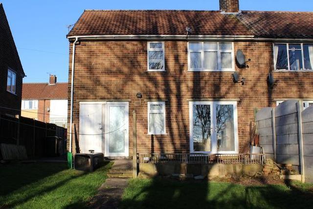  Image of 3 Bedroom   To Rent at Caunts Crescent, Sutton In Ashfield, Nottinghamshire NG17