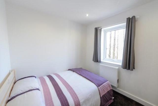  Image of 1 Bedroom Room  To Rent at Autumn Terrace, Worcester WR5