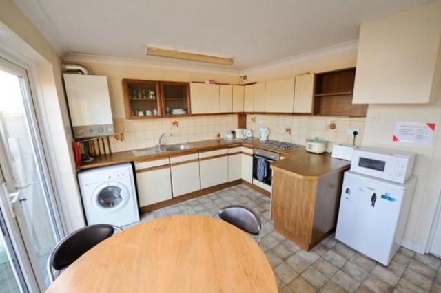 Image of 1 Bedroom Room  To Rent at Windsor Avenue, Worcester WR2