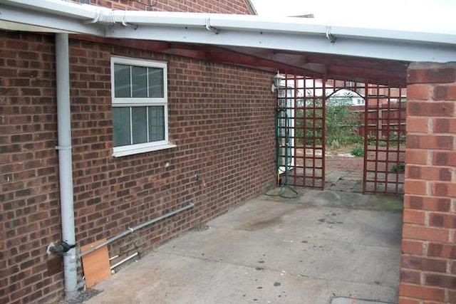  Image of 2 Bedroom Bungalow  To Rent at Ashworth Crescent, North Leverton, Retford DN22