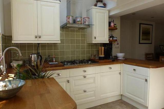  Image of 2 Bedroom Property  To Rent at Nightingale Cottages, Trumpington Road, Cambridge CB2