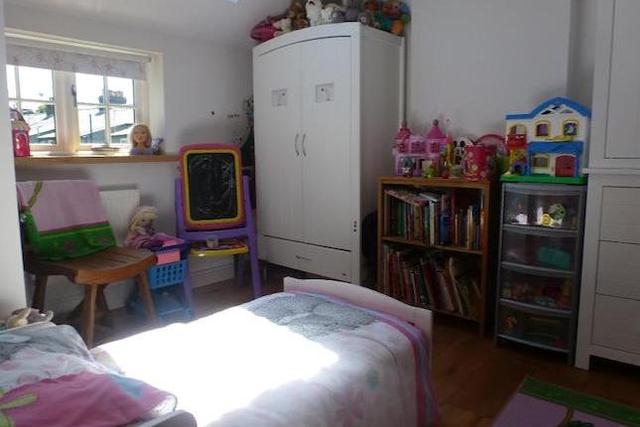  Image of 2 Bedroom Property  To Rent at Nightingale Cottages, Trumpington Road, Cambridge CB2