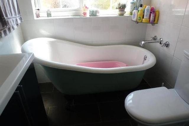  Image of 2 Bedroom Property  To Rent at Nightingale Cottages, Trumpington Road, Cambridge CB2