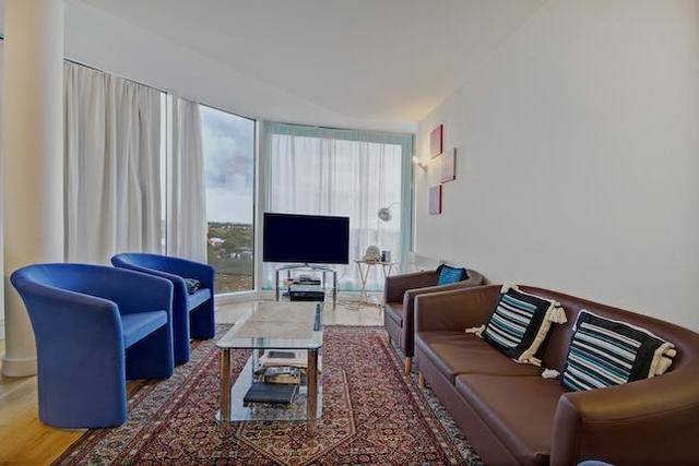  Image of 3 Bedroom Flat  For Sale at Vantage Building, Highpoint Village, Hayes UB3