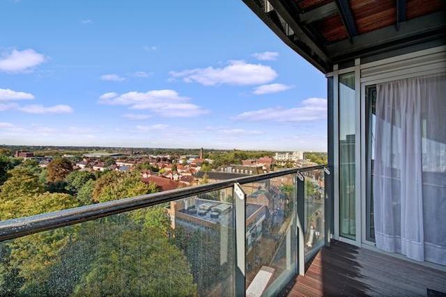  Image of 3 Bedroom Flat  For Sale at Vantage Building, Highpoint Village, Hayes UB3