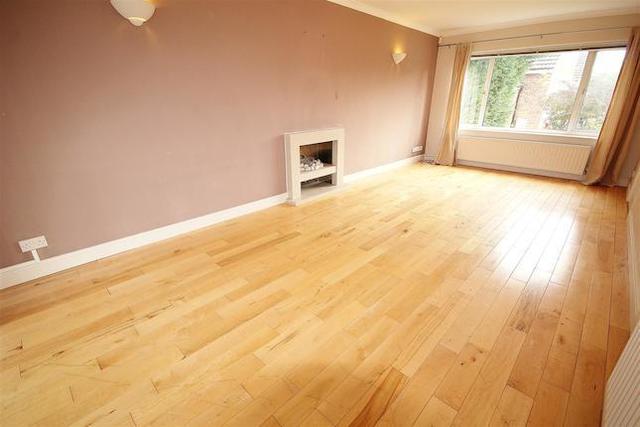  Image of 4 Bedroom   For Sale at Edgerton Court, Tadcaster LS24